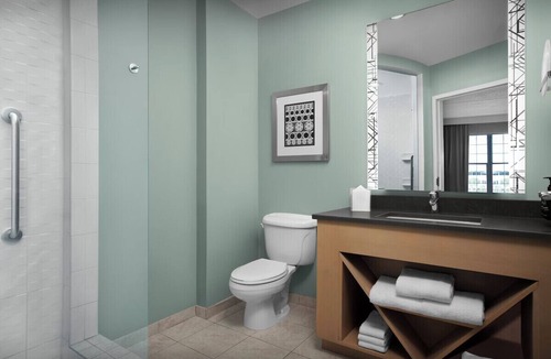Secret Cove Hotel | Tapestry Park 2 Double Suite with Resort Pool &Gym