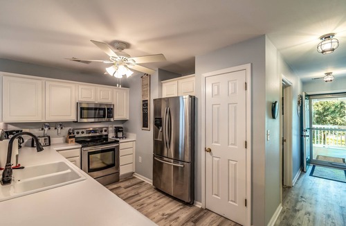 Pawleys Island Condo | TB 79D Pawelys' Pearl Condo in True Blue Beach Decor Family Friendly 79D