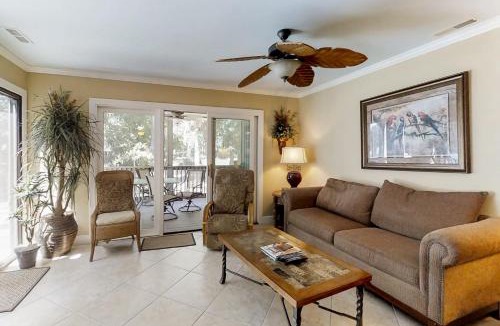 Shipyard Plantation Apartment | Tennismaster 1002