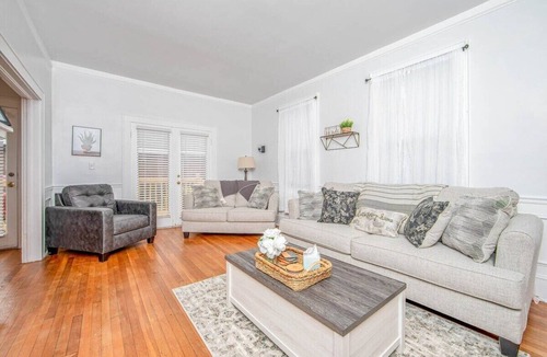 Terry Sanford Apartment | Terry Sanford Guest House A