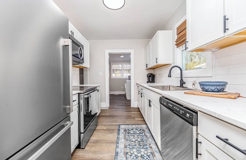 Terry Sanford House | The 206: Oakland at Bragg Renovated 3BR VA & FSU