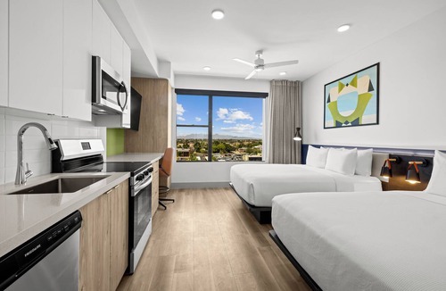 Mesa Hotel | The 233 Suites Unscripted by Hyatt