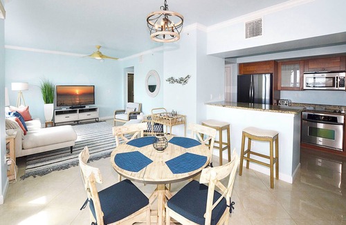Stuart Condo | The Anchor Bay Retreat