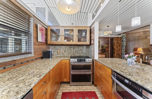 Atlantic Beach Apartment | The Atlantic Wing - Oceanfront in the midcentury modern estate with pool