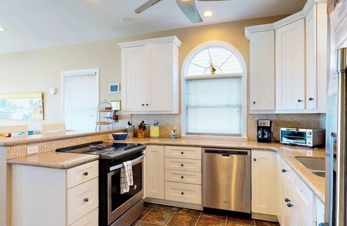 Wilmington Beach House | The Big Grouper-This 5 bedroom 4.5 bath oceanfront home sleeps 22 and is perfect for a large group