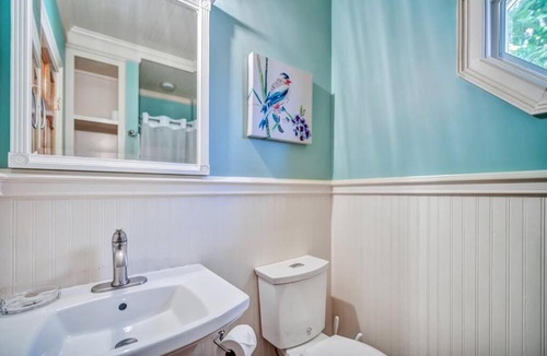 Olde Town House | The Bluffton Village Home - 5 BR in Old Town w Carriage Home