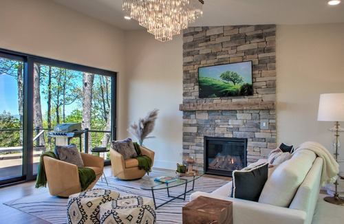 Brevard House | The Brevard Mountain Retreat New Construction with modern design, high-end furnishings & hot tub