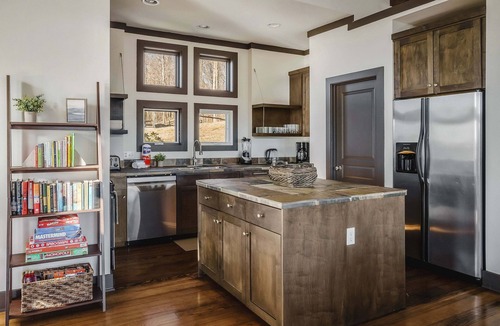 Smithville House | The Bungalow at Blue Water Bay