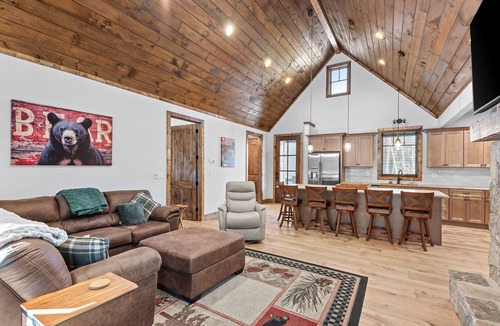 Beech Mountain Cabin | The Cabins at Buckeye Creek at Eagles Nest - full retreat!