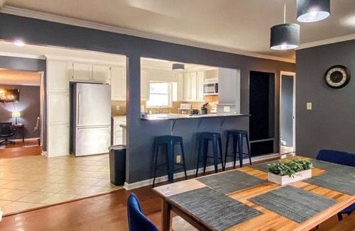Madison House | The Cardinal Place | Relaxing Stay Near Downtown