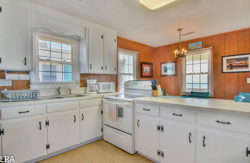 Surf City House | The Choice: Oceanfront Comfort in Surf City