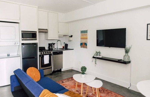 Virginia Highland Apartment | The Coretta – Walkable Downtown Atlanta + Rooftop