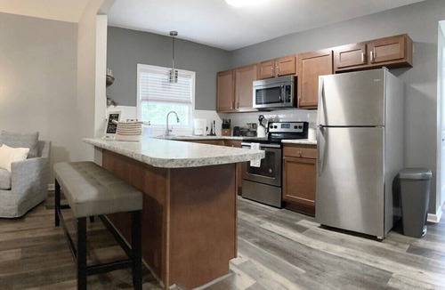 Statesboro House | The Cottage House - Family Friendly, Close to GSU!
