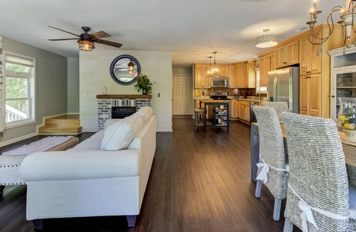 Willard House | The Country Creek House