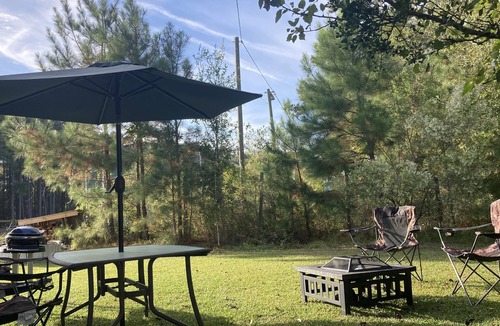 Fleming House | The Cozy Keystone RV on the Farm, Pet Friendly!