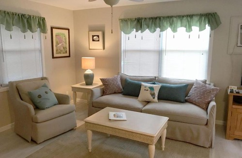 Tradewinds House | The Egret Cottage