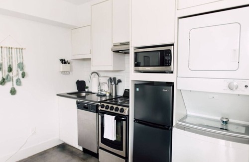 Virginia Highland Apartment | The Ella – Walk to Ponce City Market Atlanta