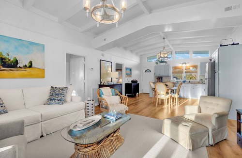 Inlet Harbour House | The Ellington Beach House - Creek front in Garden City Beach