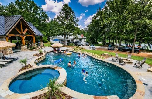 Eatonton House | The Estate