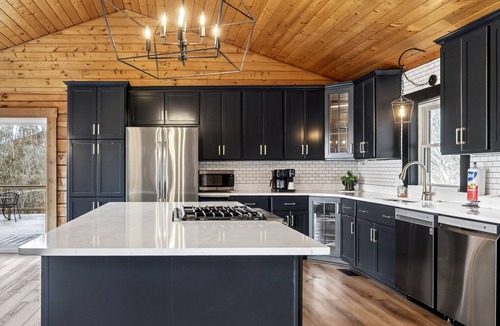 Baxter Ski Chalet | The FadeAway Lodge Center Hill Lake