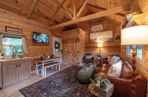 Akin House | The Fieldhouse at The Grove, Luxury Tiny House Living