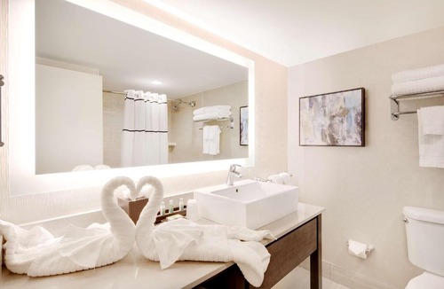 Orlando Hotel | The Florida Hotel & Conference Center in the Florida Mall