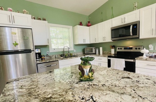 Seneca Cottage | The Froghouse at Redland Ranch