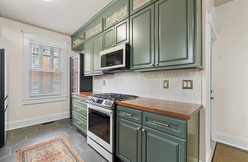 Ghent Condo | The Gem at Castlewood, Short walk to EVMS/CHKD/Sentara Hospital Complex