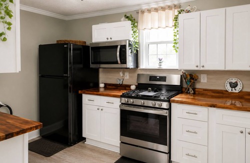 Cayce House | The Good Life Lodge