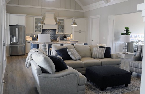 Eatonton Cottage | The Gorgeous Starboard Cottage at Cottage Cove at Lake Oconee!