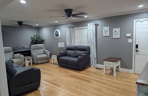 Tifton House | The Hand Homestead