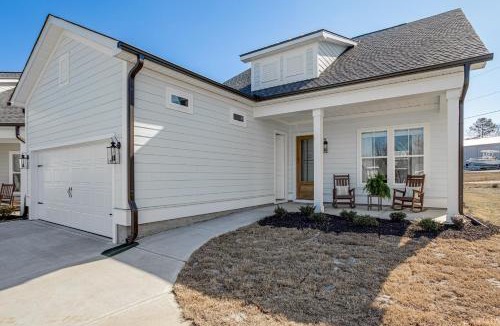 Greenwood House | The Hideaway at Lake Greenwood | Marina Access