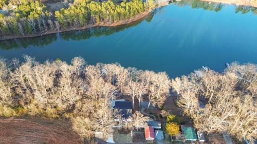 Townville House | The Hideaway at Lake Hartwell home