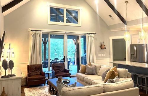 West Union House | The Hideaway on Lake Keowee