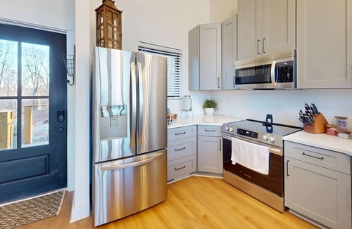 Westminster House | The Hilltop Hideaway at Lake Hartwell
