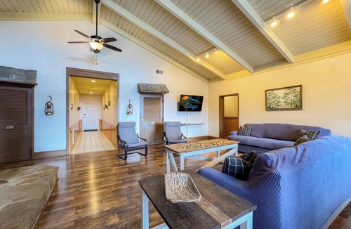 Whittier Cabin | The Hive Lodge - A Place Where Busy Bees Rest