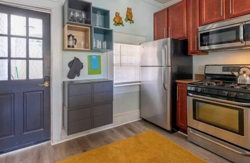 Dilworth Condo | The Home Collection: Historic 2BR Ground Floor Condo Steps to Latta Park