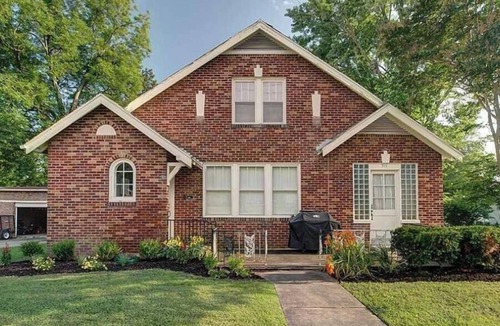 Martin House | The House on Main