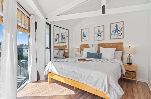 Surfside Beach Condo | The Hut at the beach