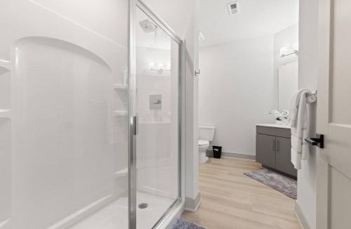 East Raleigh Apartment | The Icon 5 Min From Downtown