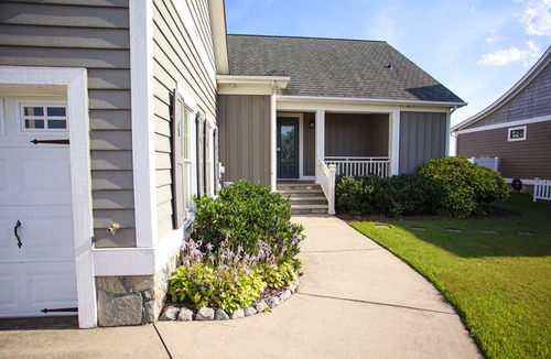 Avoca House | The Inn: Stay & Play on Albemarle Sound