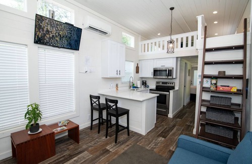 Salem House | The Jocassee Tiny House