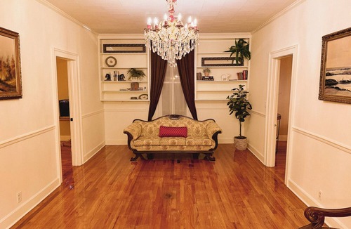 Abbeville Bed & Breakfast | The Majesty Room at The Deodara