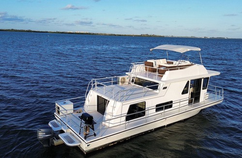 Grant-Valkaria Boat Rental | The Mangrove Mansion-a perfect Old Florida getaway