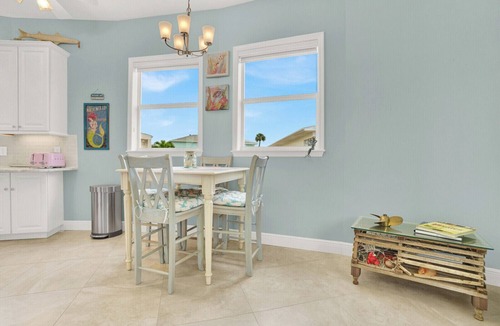 Nettles Island House | The Mermaid House - Private Beach Access, Nettles Island, April Available!
