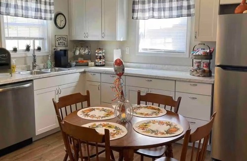 East Bernstadt Cottage | The Mountain Laurel Cottage Near Wildcat ATV Park.