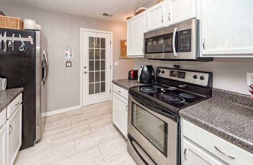 North Charleston House | The Oasis at Sarat