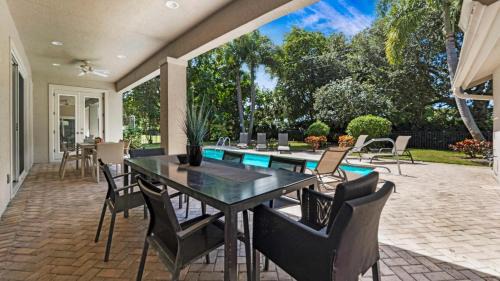 Palm River Estates House | The Palm River House