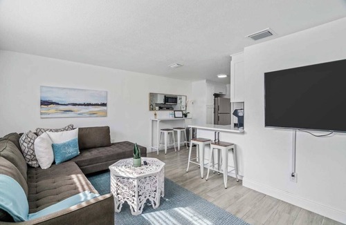 Plant City House | The Peaceful VILLAGE unit#3
