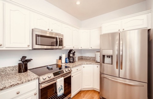 Atlantic Beach House | The Perfect Island Getaway - Ocean Views + Steps to the Sand! Atlantic Beach, NC